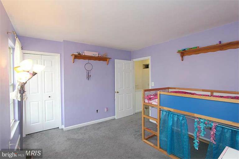 CENTRE RIDGE LAND BAY - Residential Lease