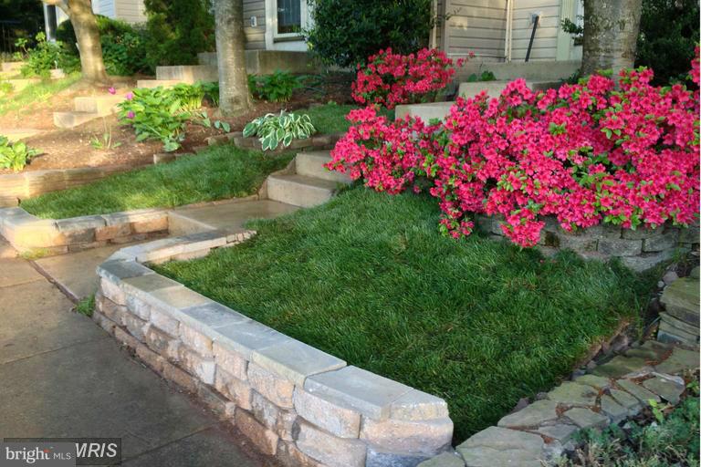 CENTRE RIDGE LAND BAY - Residential Lease