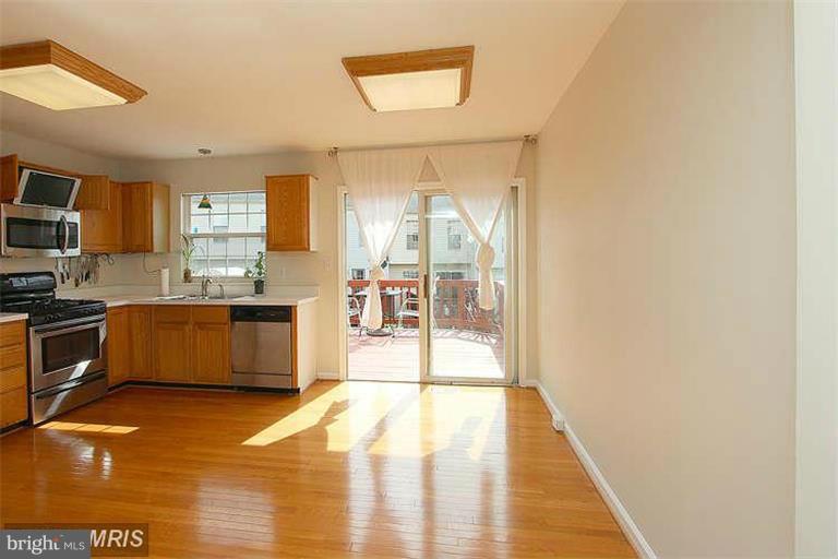 CENTRE RIDGE LAND BAY - Residential Lease