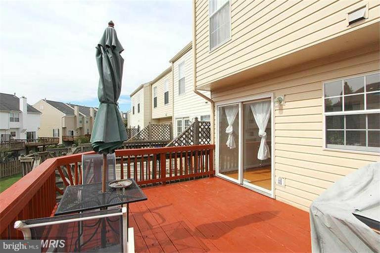 CENTRE RIDGE LAND BAY - Residential Lease