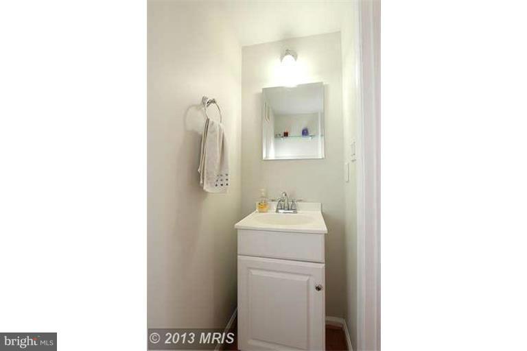 CENTRE RIDGE LAND BAY - Residential Lease