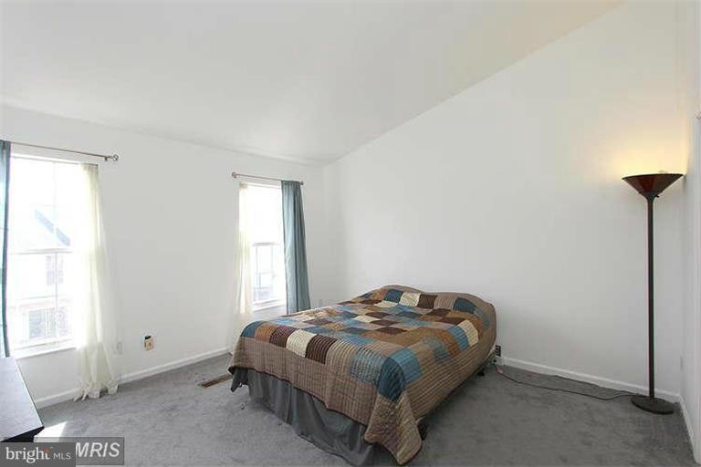 CENTRE RIDGE LAND BAY - Residential Lease