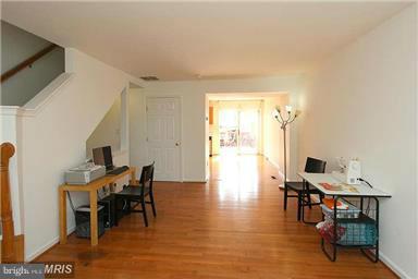 CENTRE RIDGE LAND BAY - Residential Lease