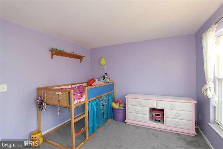 CENTRE RIDGE LAND BAY - Residential Lease