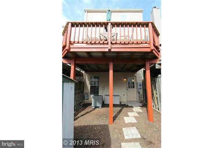 CENTRE RIDGE LAND BAY - Residential Lease