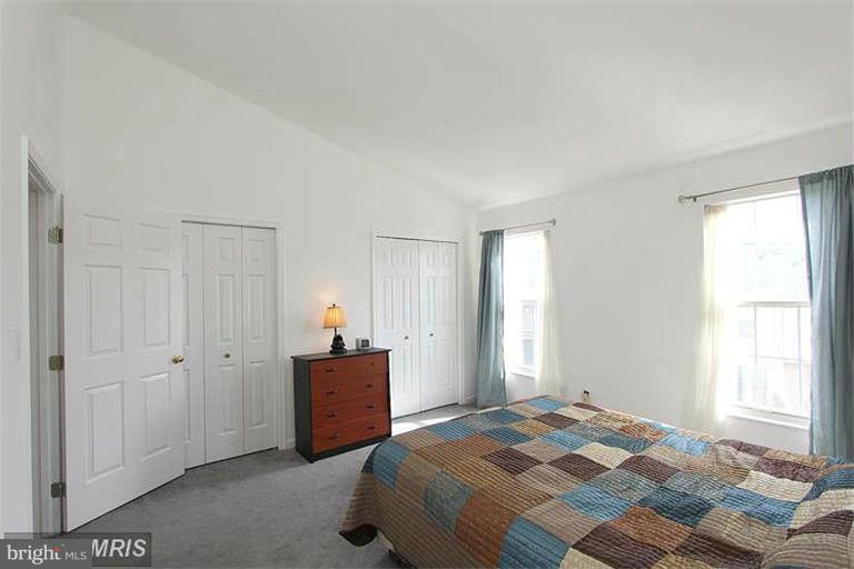 CENTRE RIDGE LAND BAY - Residential Lease