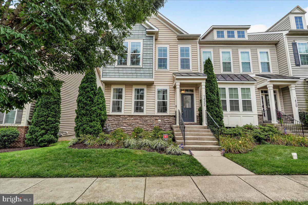 1422 SCHEER STREET