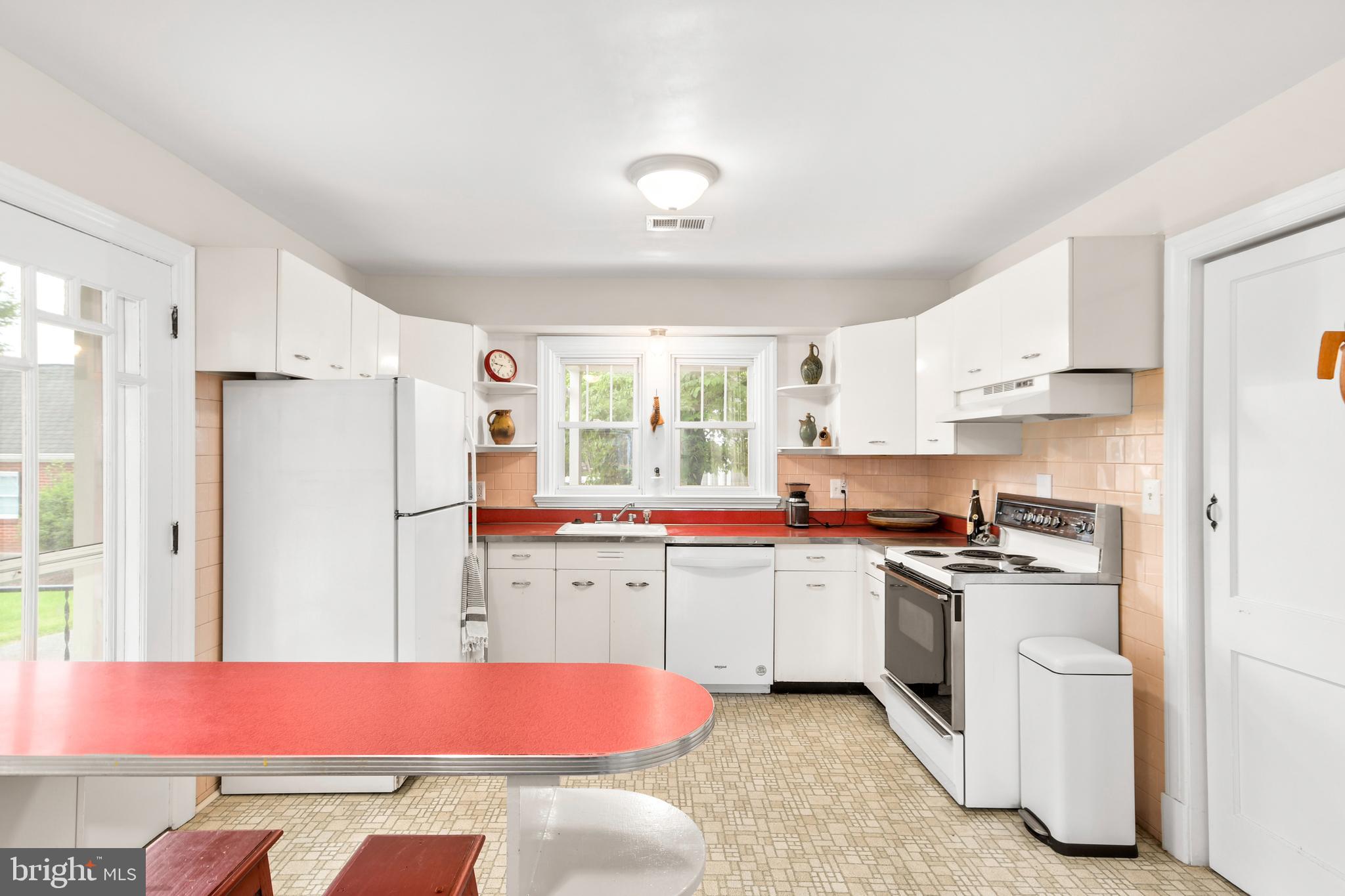 BRIGADOON - Residential