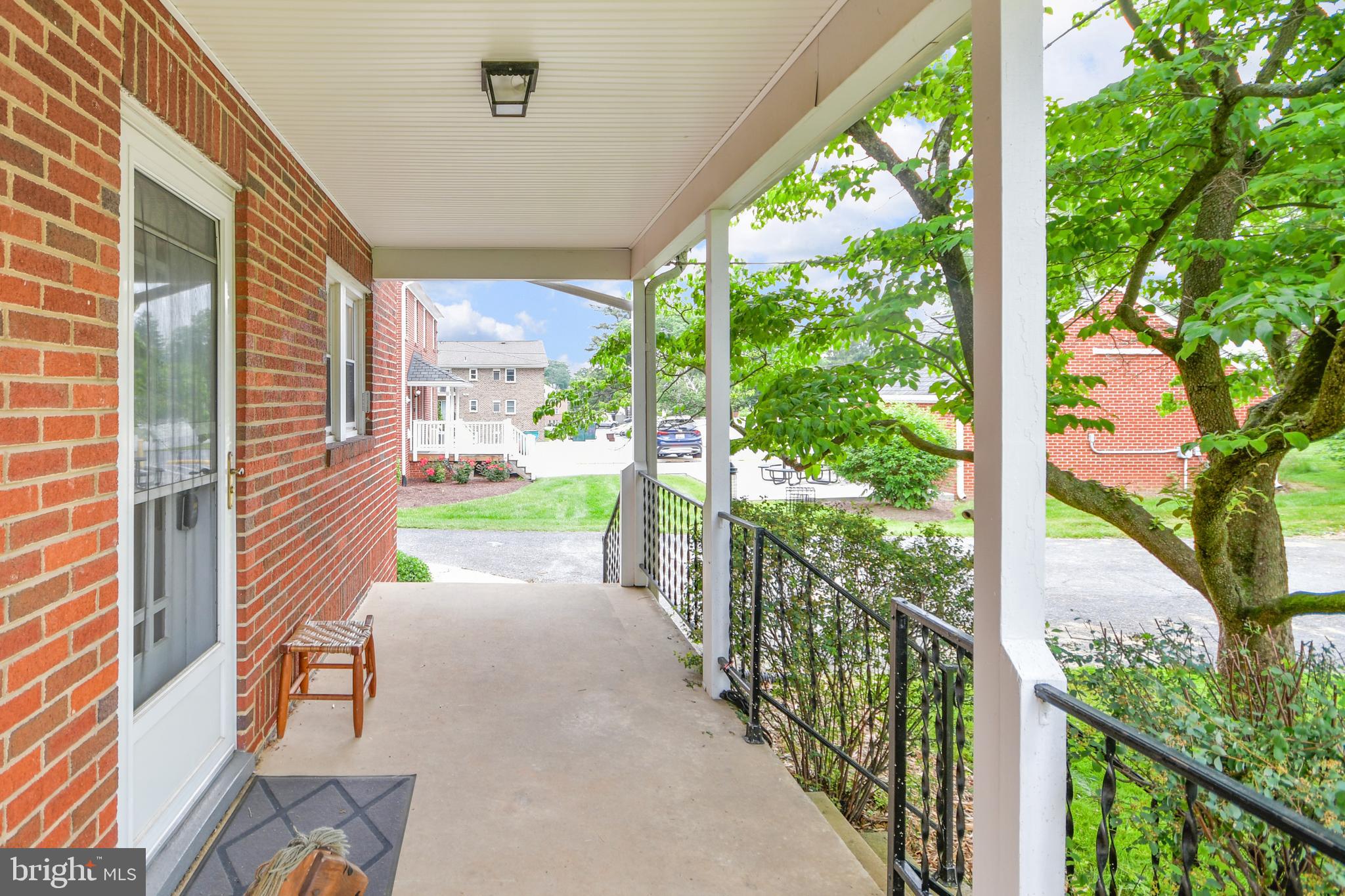 BRIGADOON - Residential