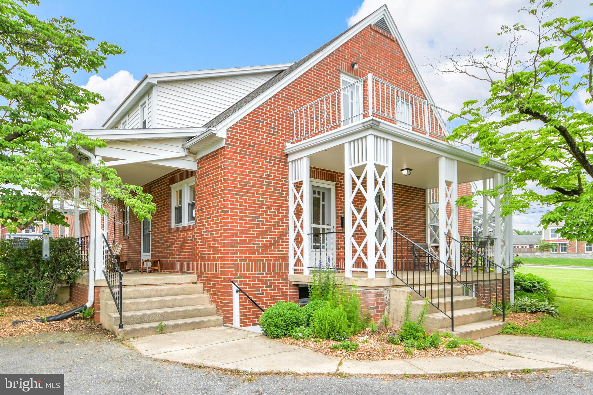 BRIGADOON - Residential