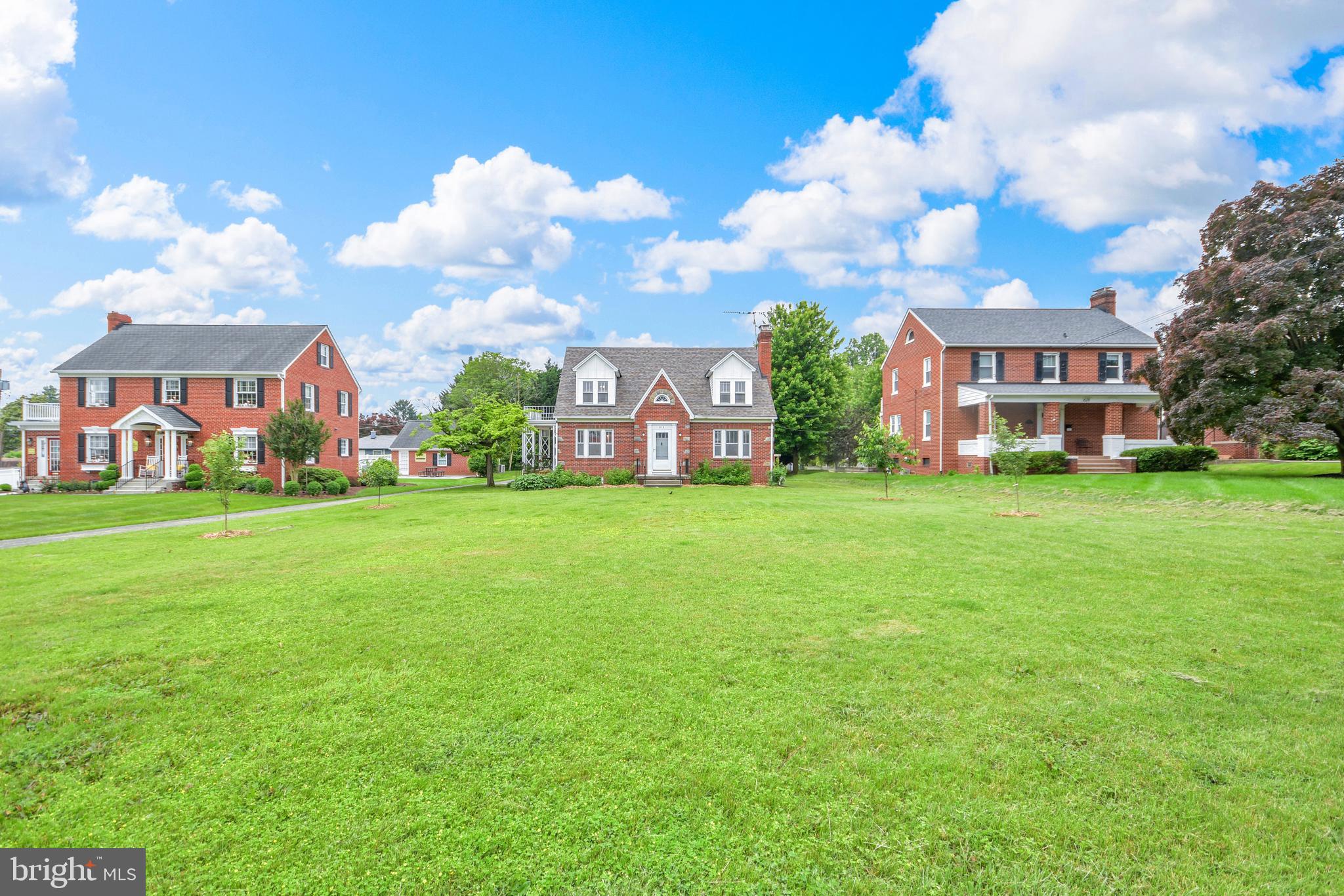 BRIGADOON - Residential