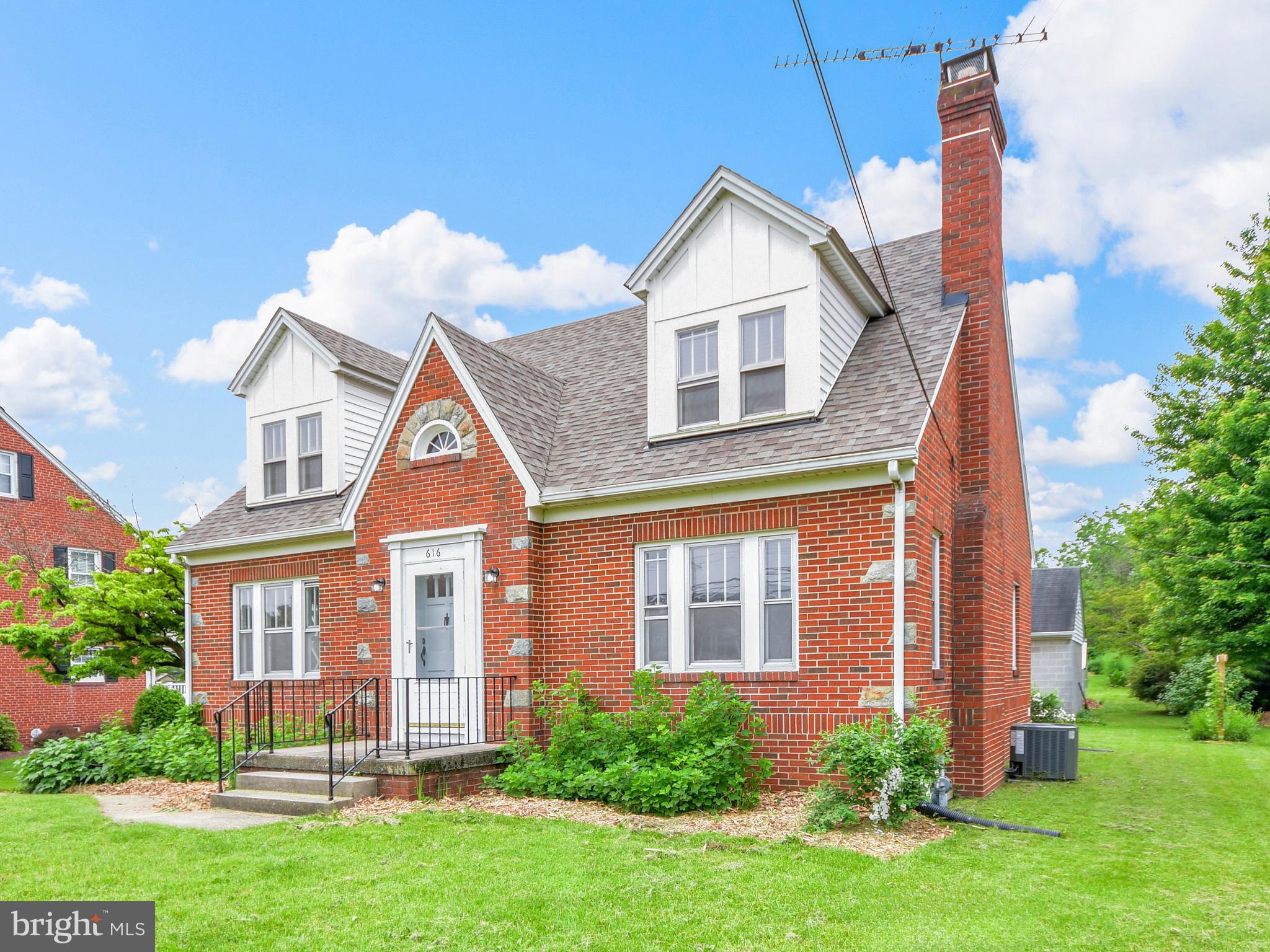 BRIGADOON - Residential