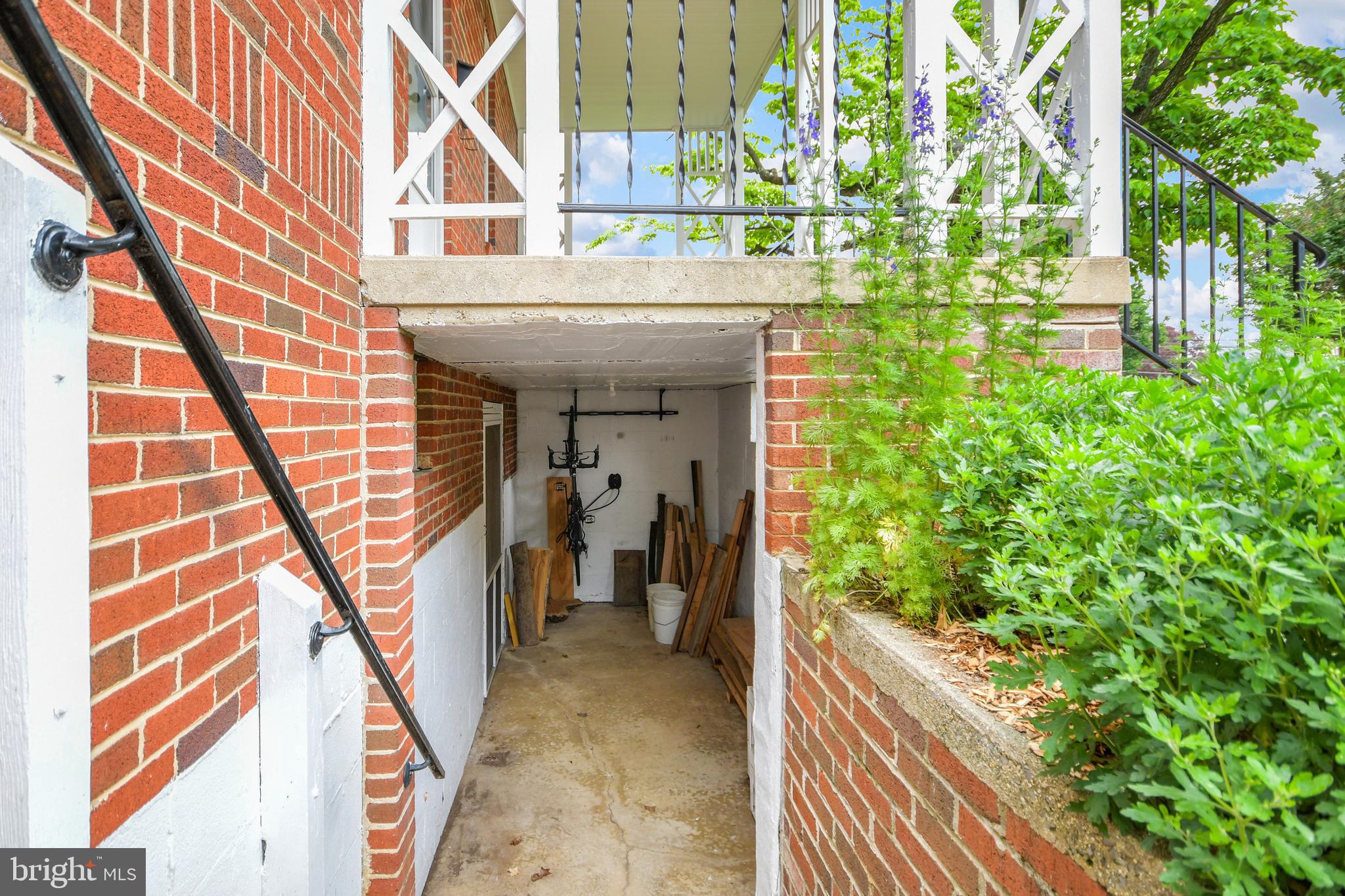 BRIGADOON - Residential