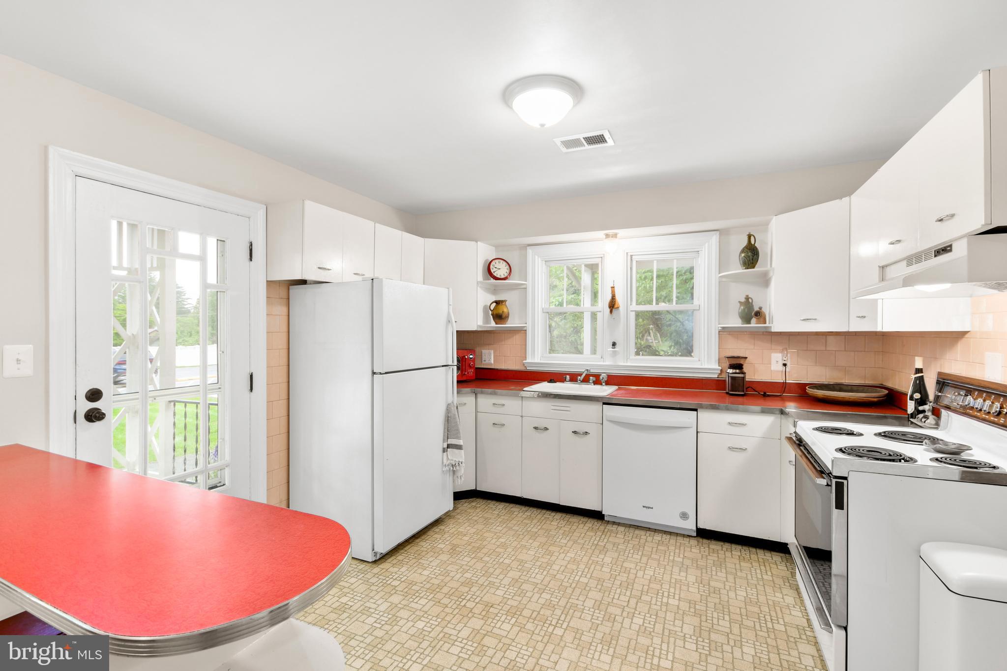 BRIGADOON - Residential