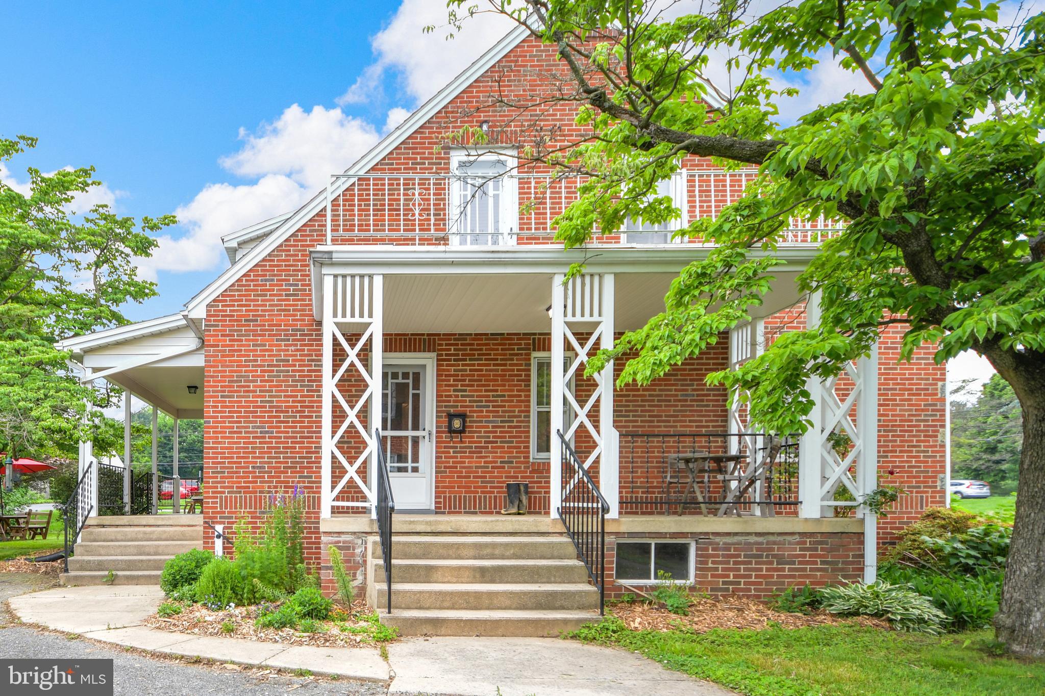 BRIGADOON - Residential