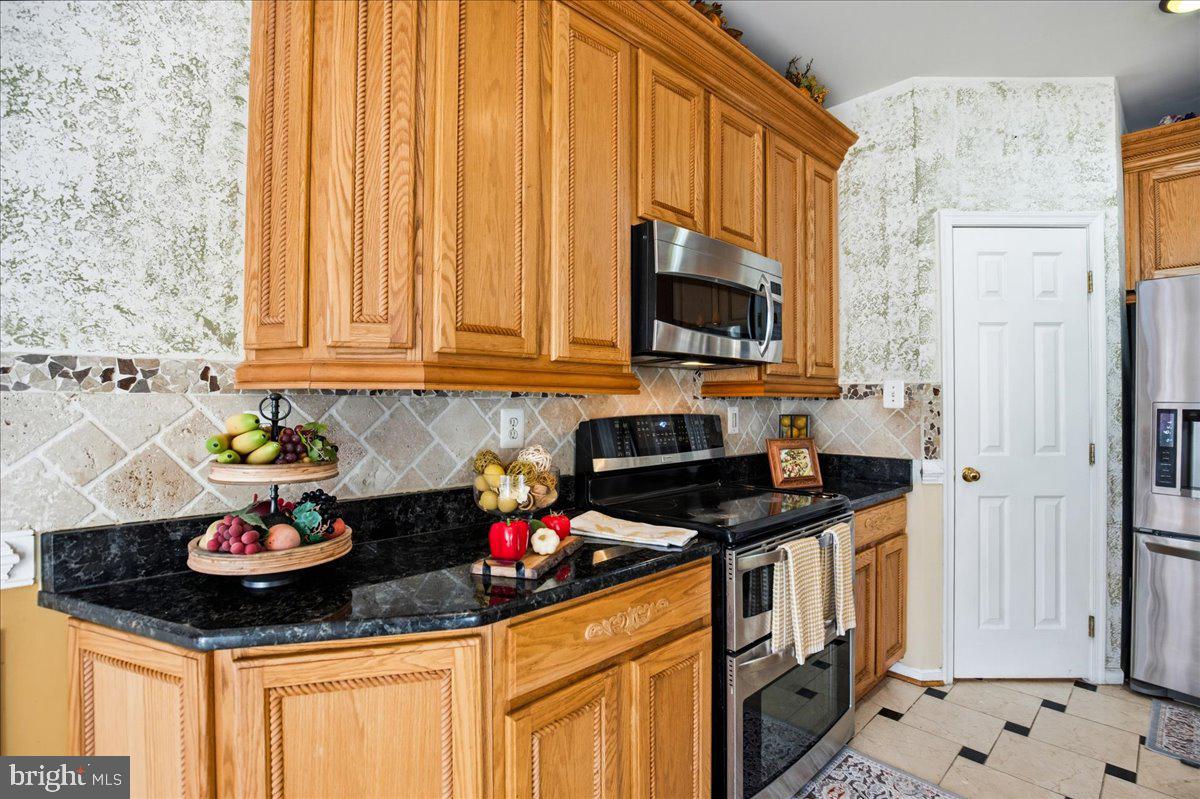 CHARLES CROSSING - Residential