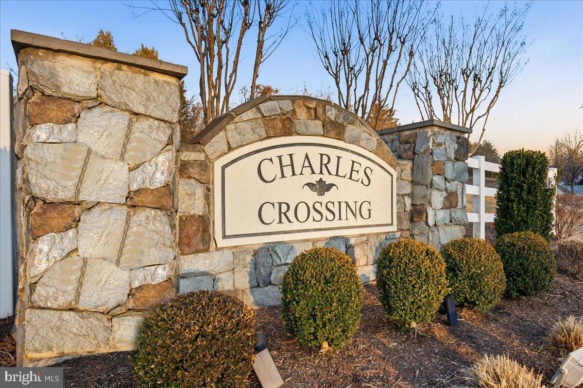 CHARLES CROSSING - Residential