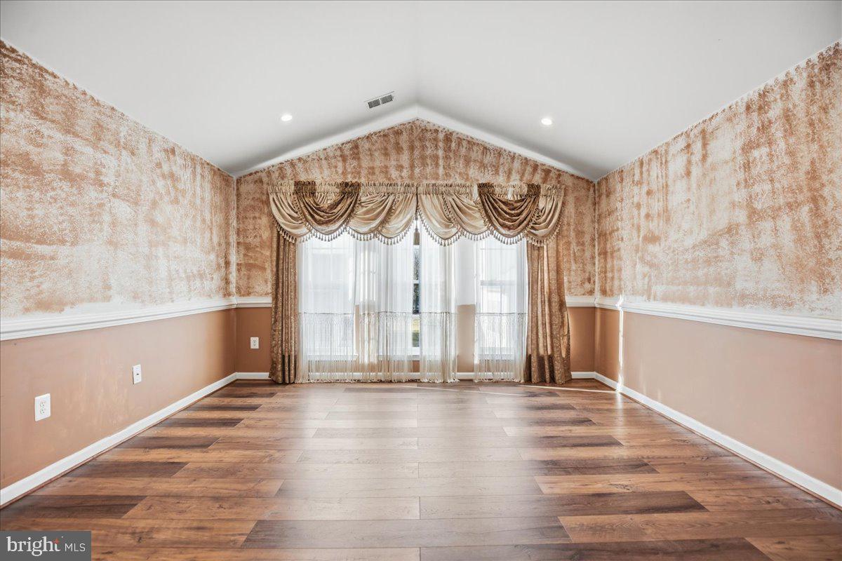 CHARLES CROSSING - Residential