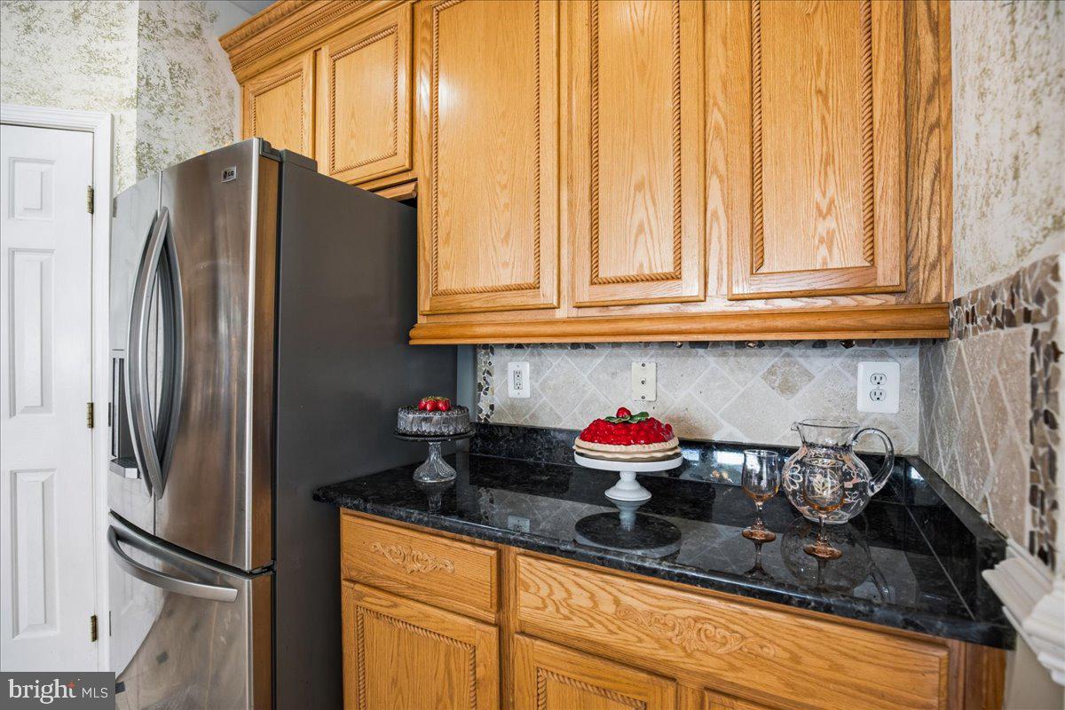 CHARLES CROSSING - Residential