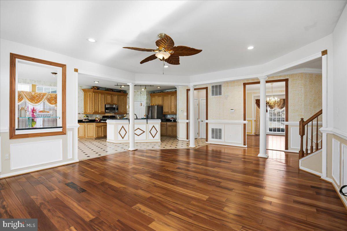 CHARLES CROSSING - Residential