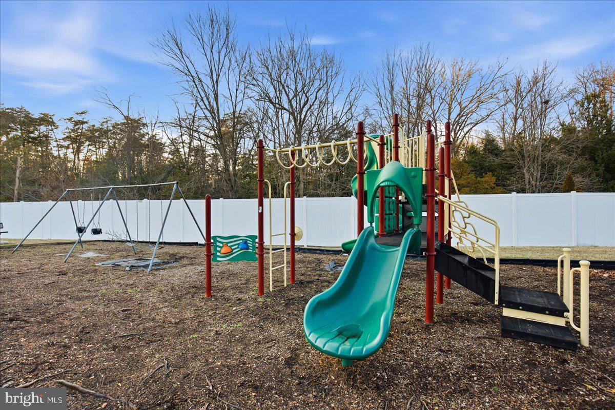 CHARLES CROSSING - Residential