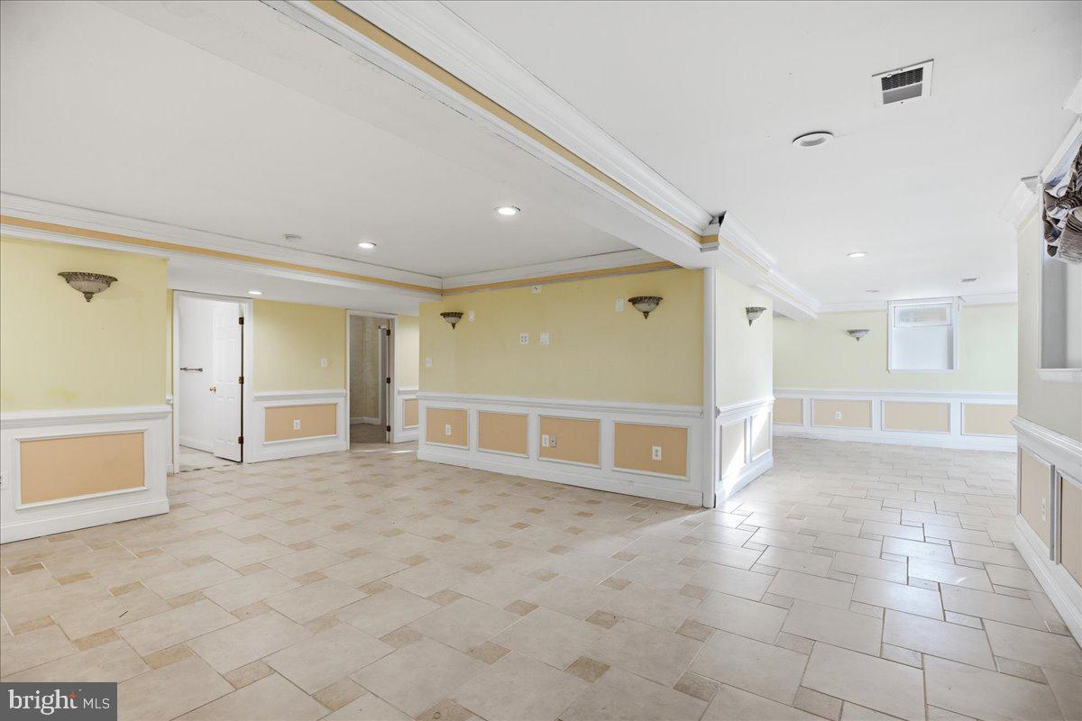 CHARLES CROSSING - Residential