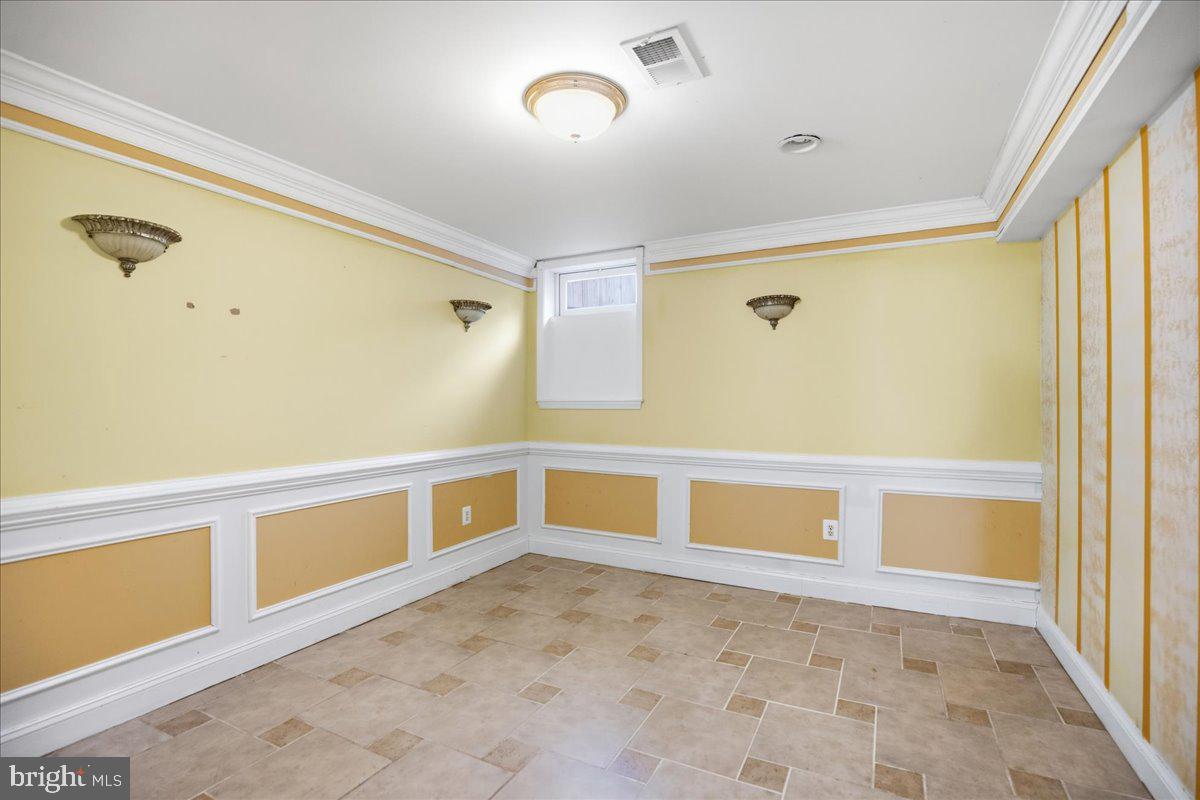 CHARLES CROSSING - Residential