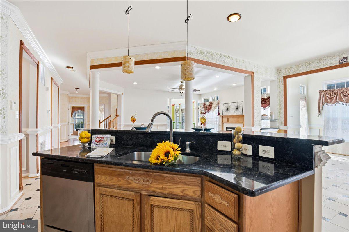 CHARLES CROSSING - Residential