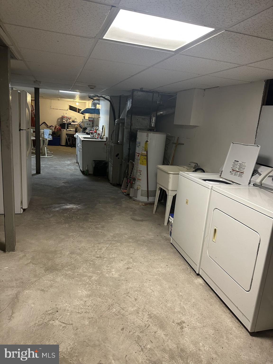 PORT RICHMOND - Commercial Sale