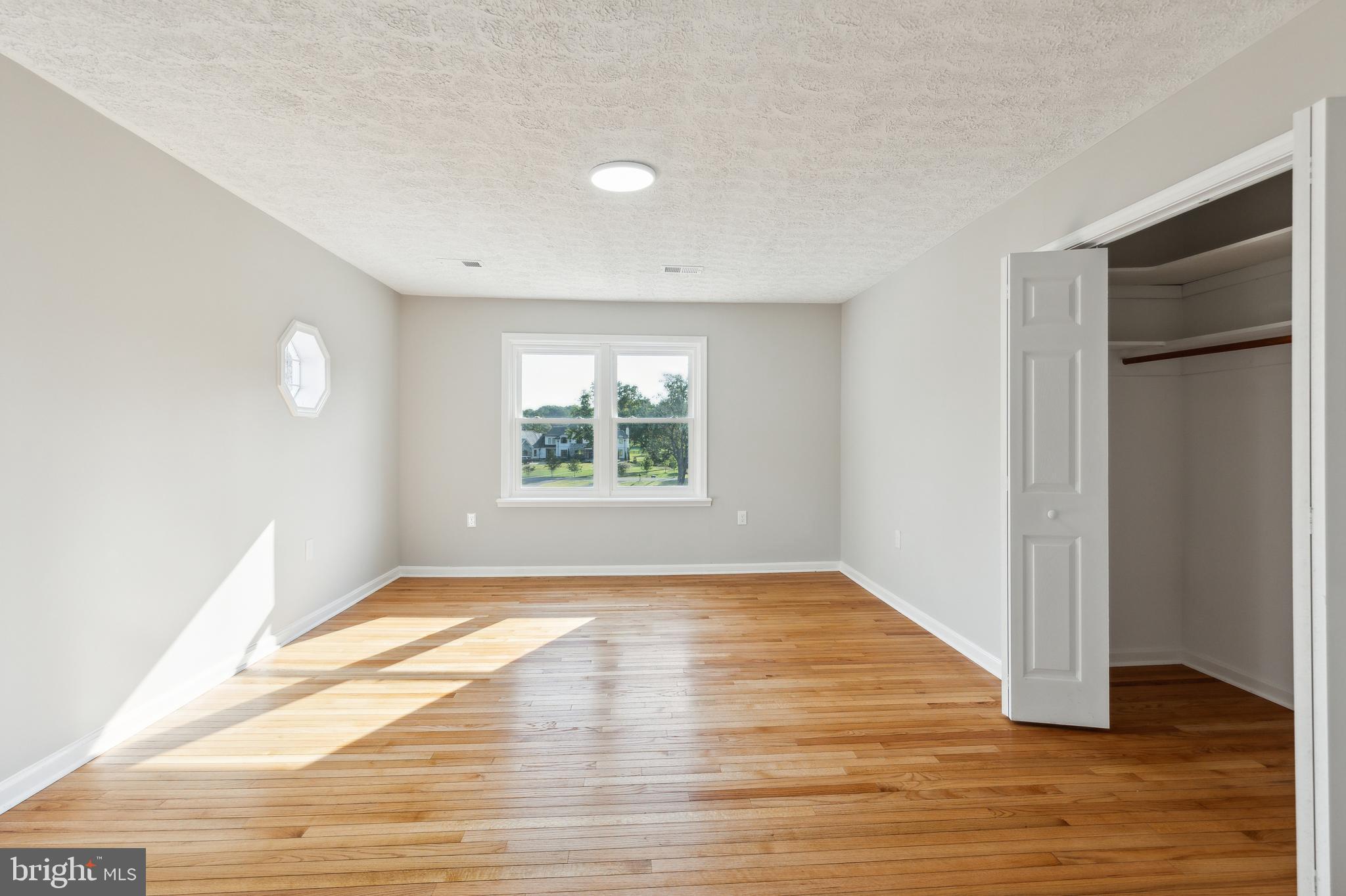 ARNON MEADOW - Residential