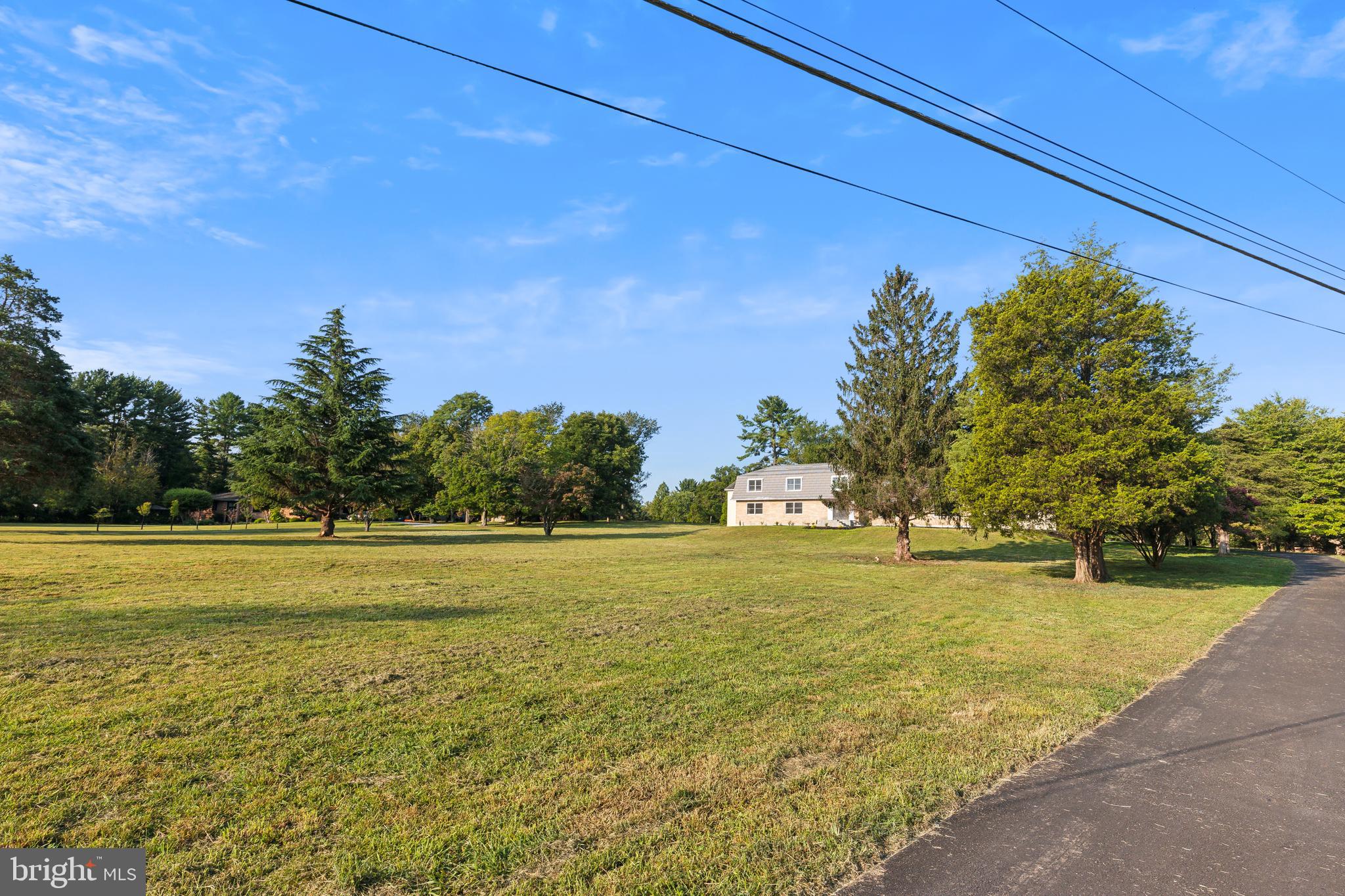 ARNON MEADOW - Residential