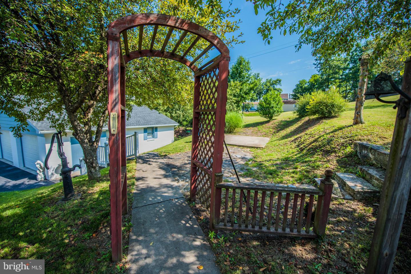 DENT HILL - Residential