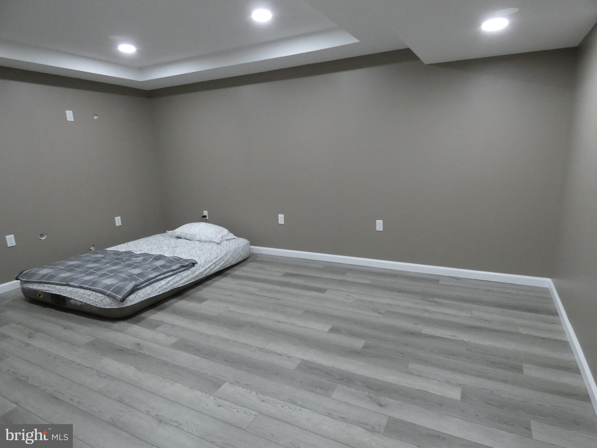 MYERSTOWN - Residential