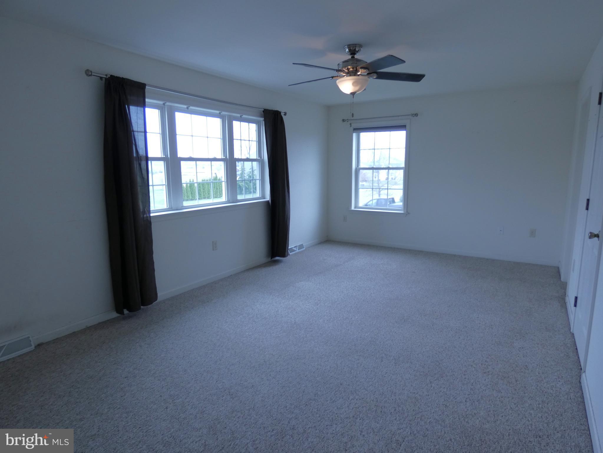 MYERSTOWN - Residential