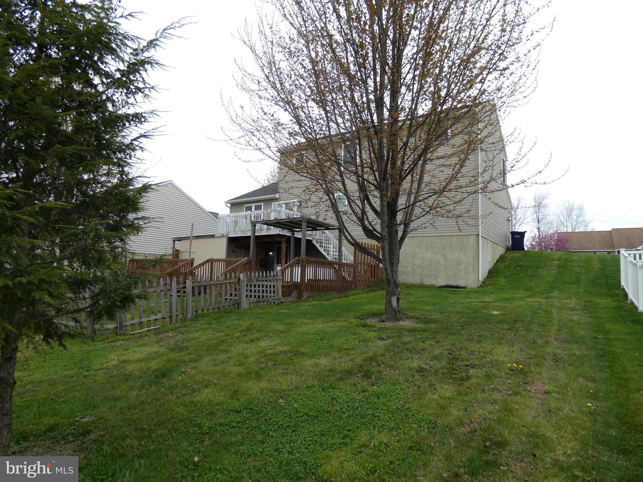 MYERSTOWN - Residential