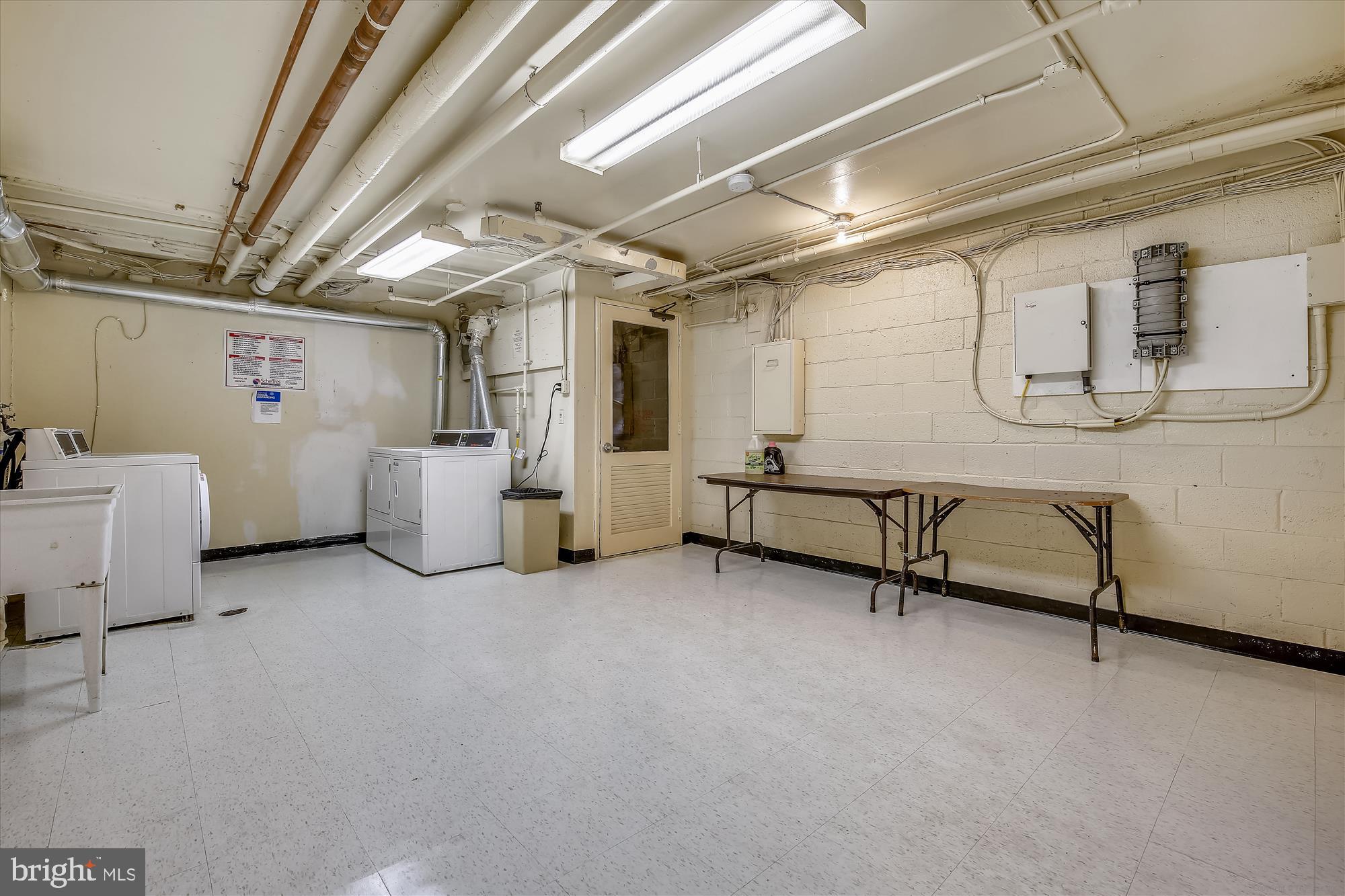 SPRING LAKE GARDEN CONDOMINIUM - Residential