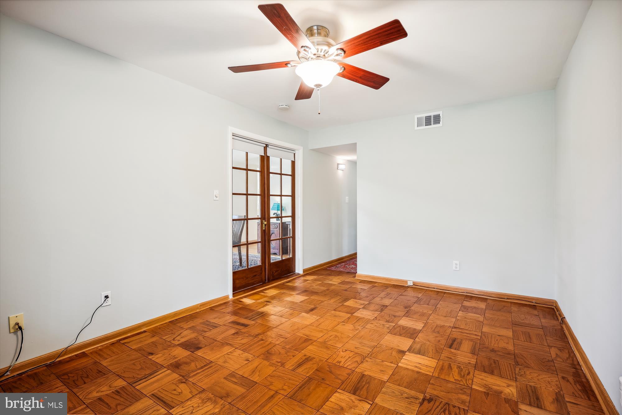 SPRING LAKE GARDEN CONDOMINIUM - Residential