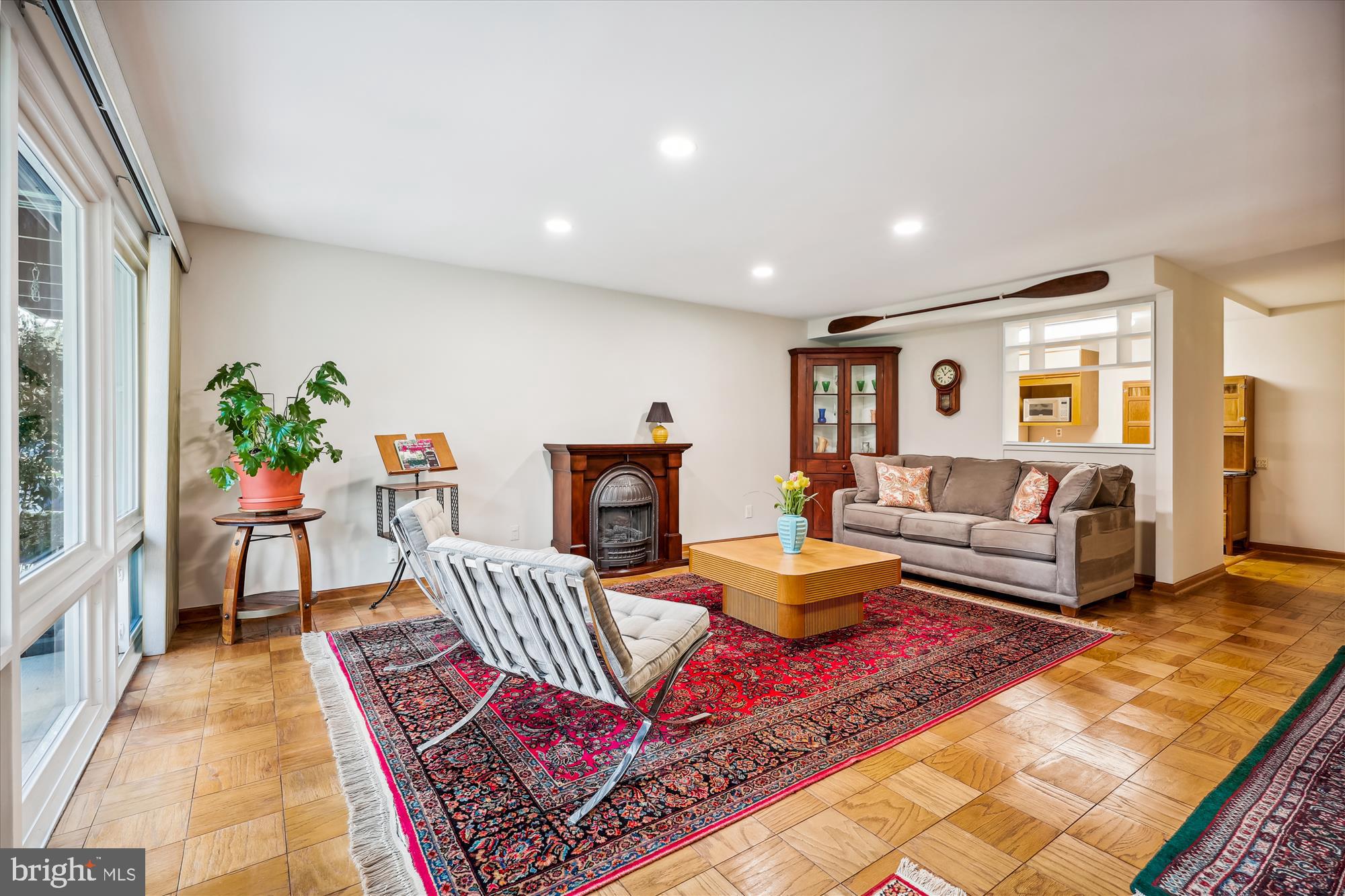 SPRING LAKE GARDEN CONDOMINIUM - Residential