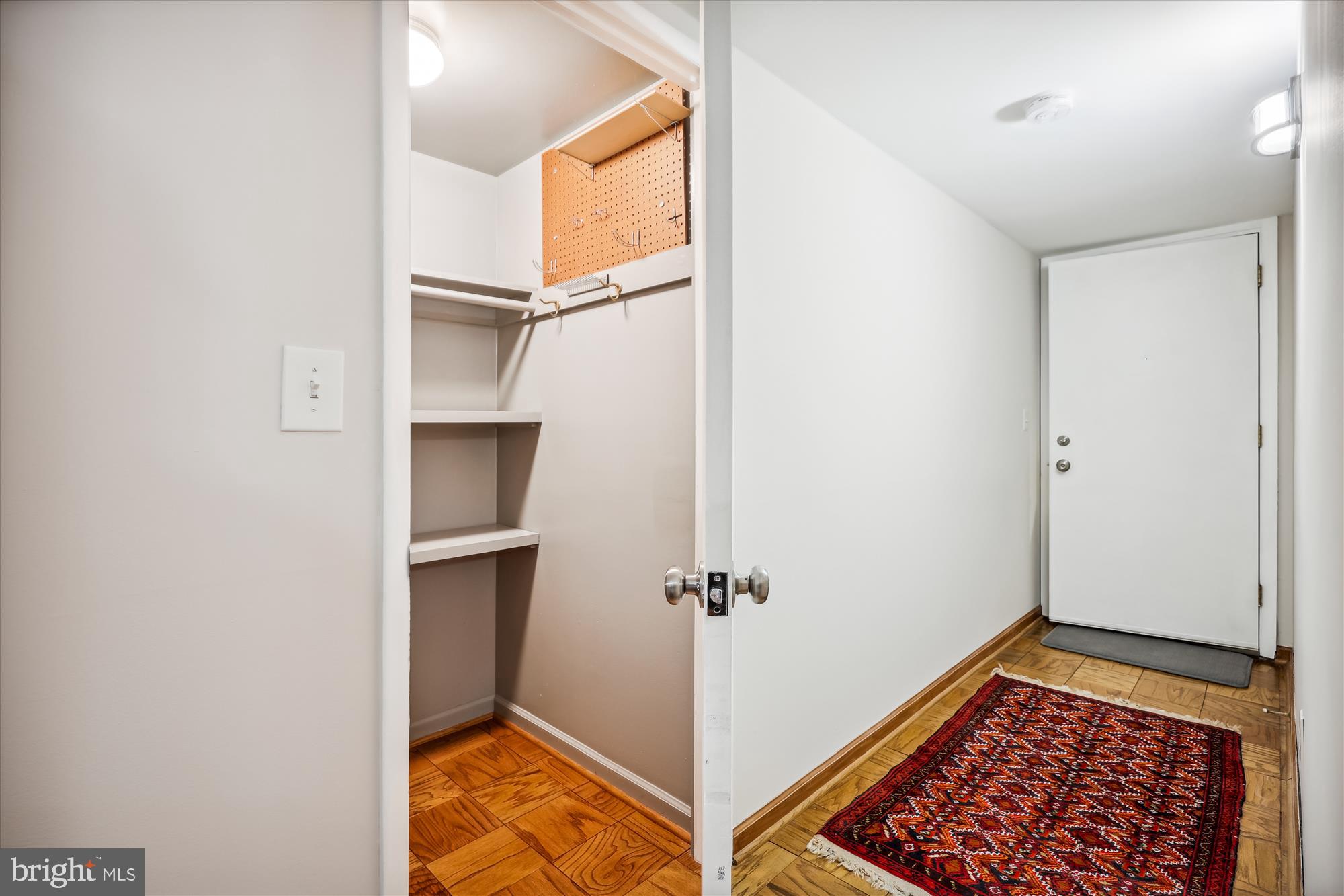 SPRING LAKE GARDEN CONDOMINIUM - Residential