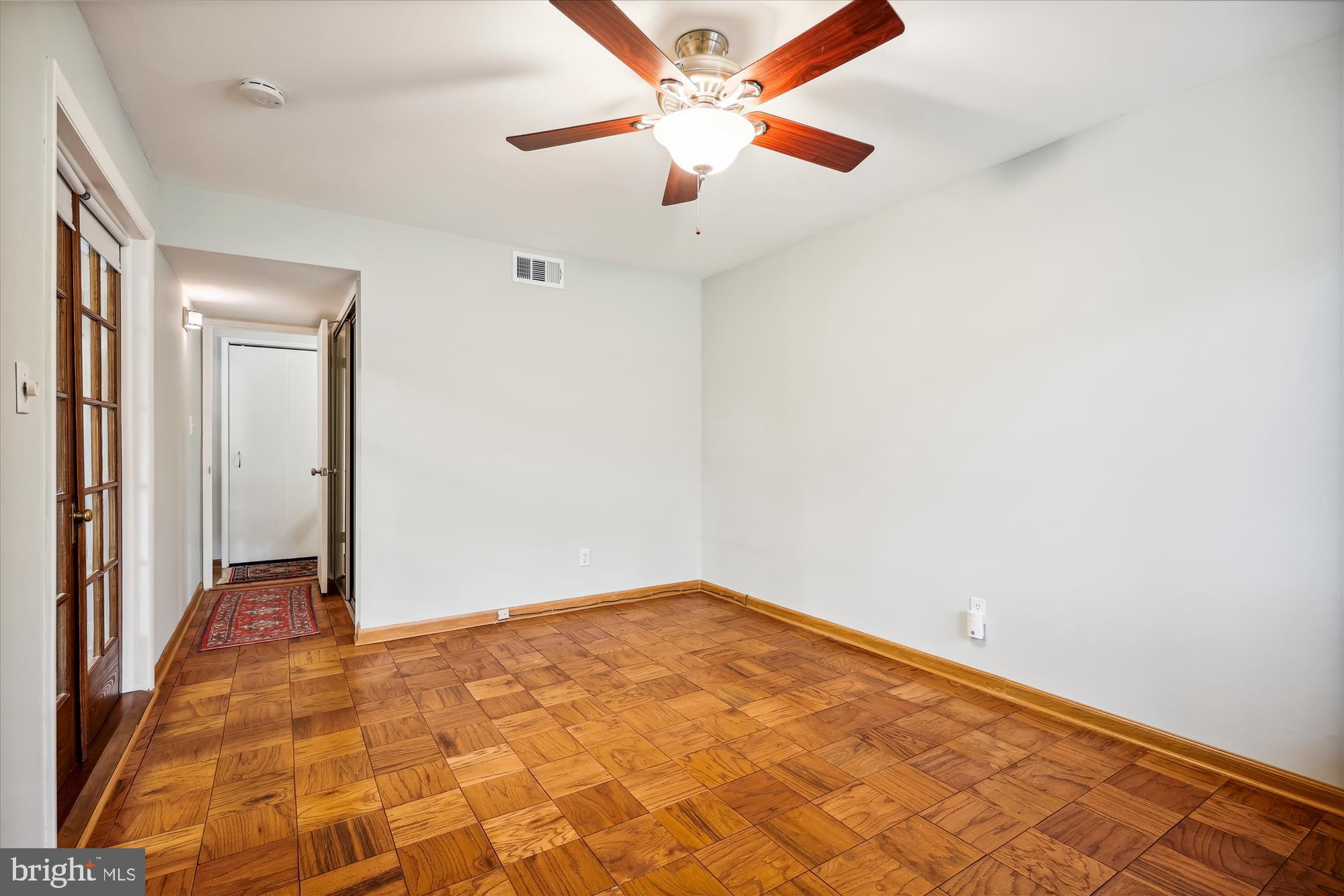 SPRING LAKE GARDEN CONDOMINIUM - Residential