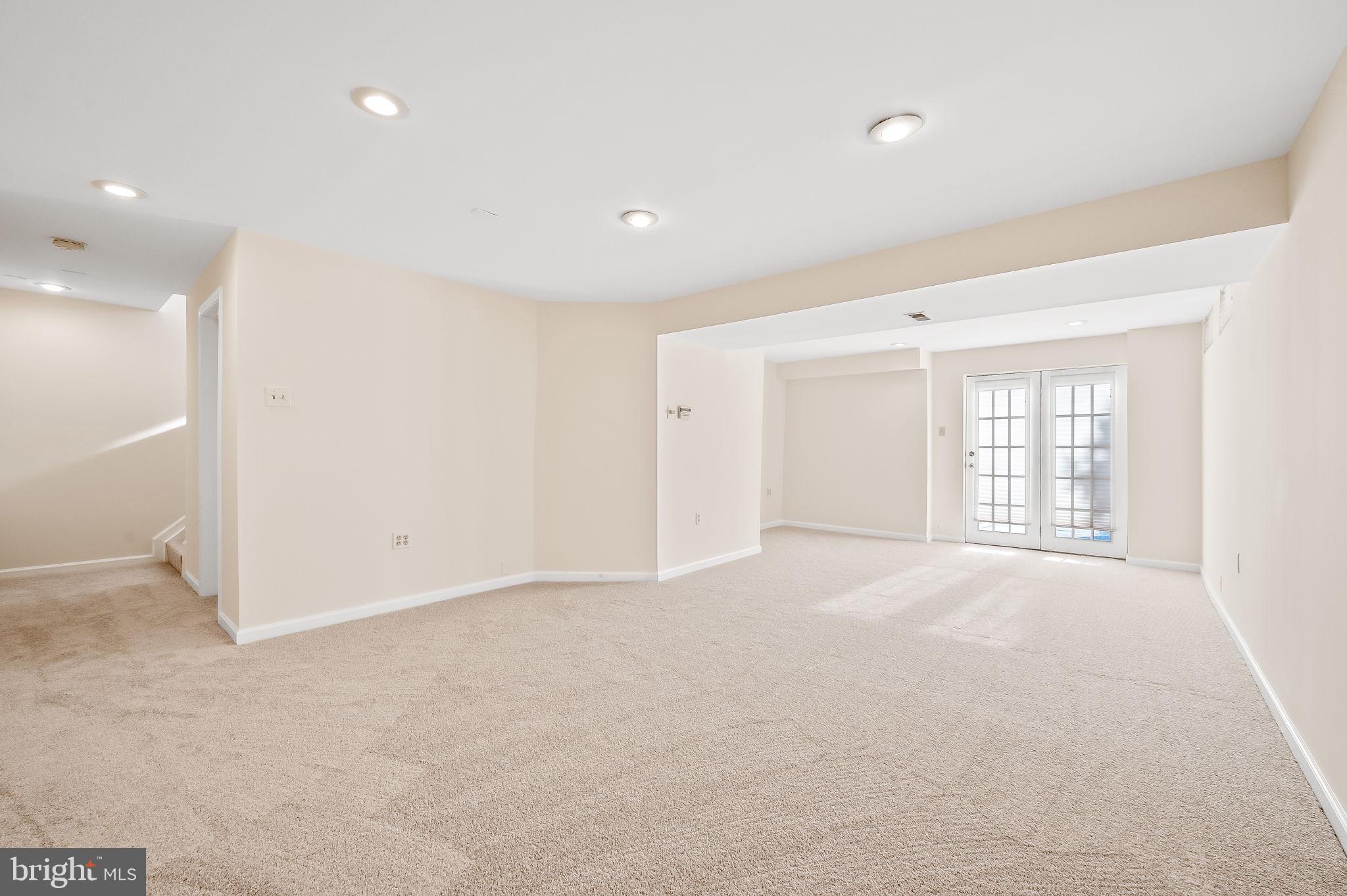 SHEPHERDS GLEN - Residential