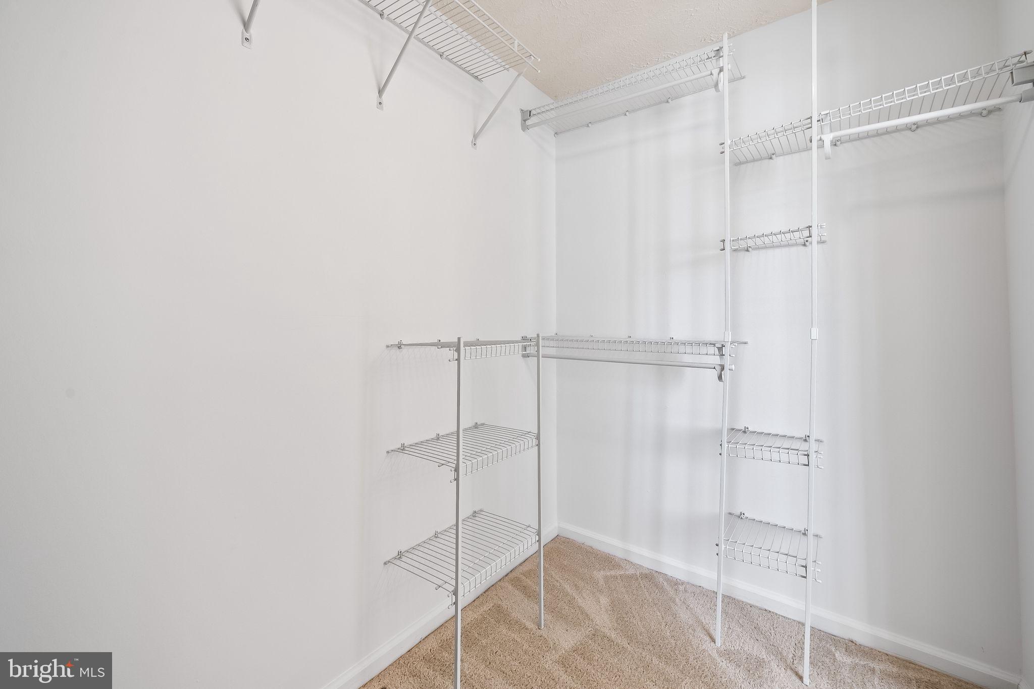 SHEPHERDS GLEN - Residential