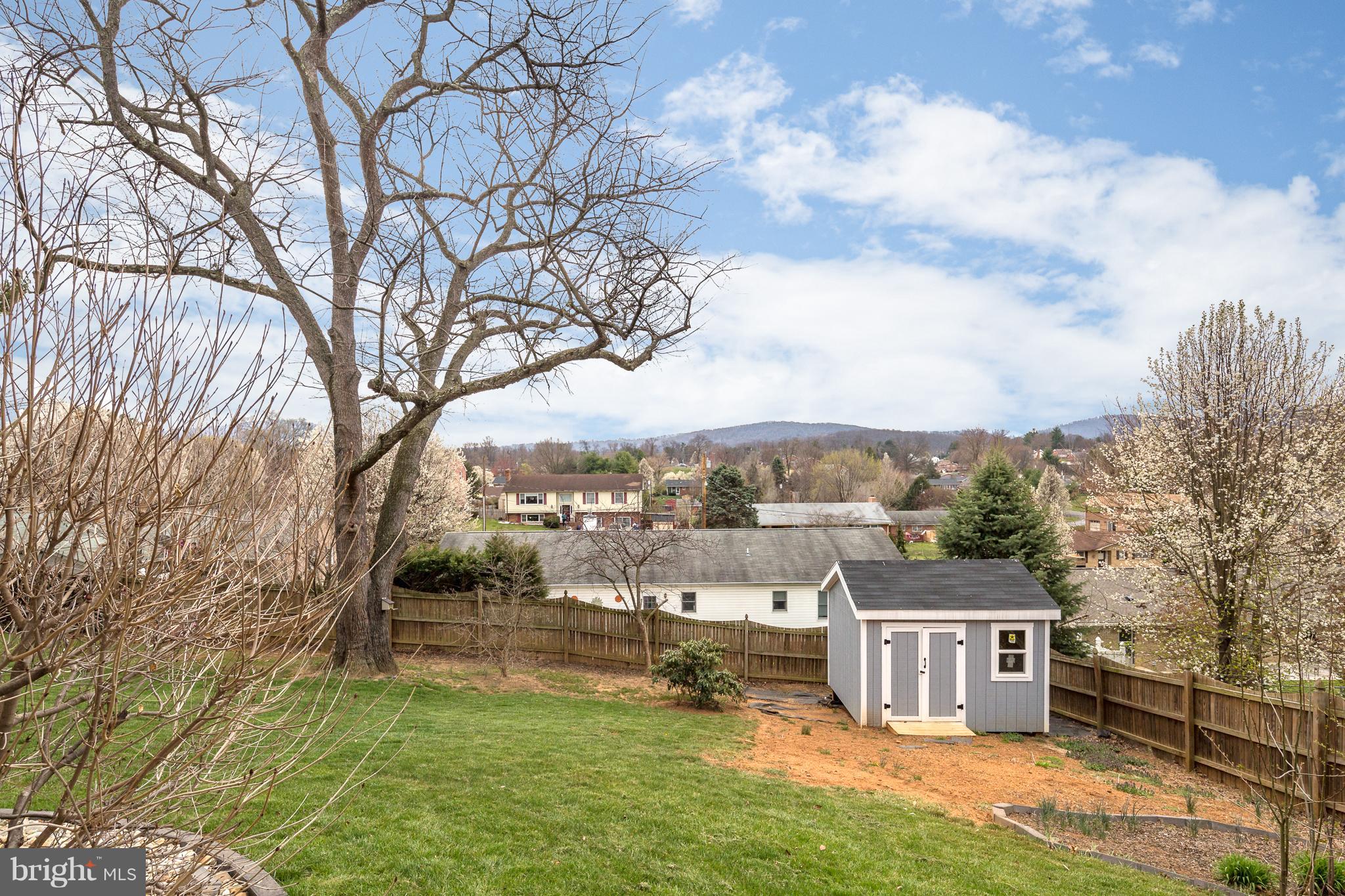 FAIRVIEW HEIGHTS - Residential