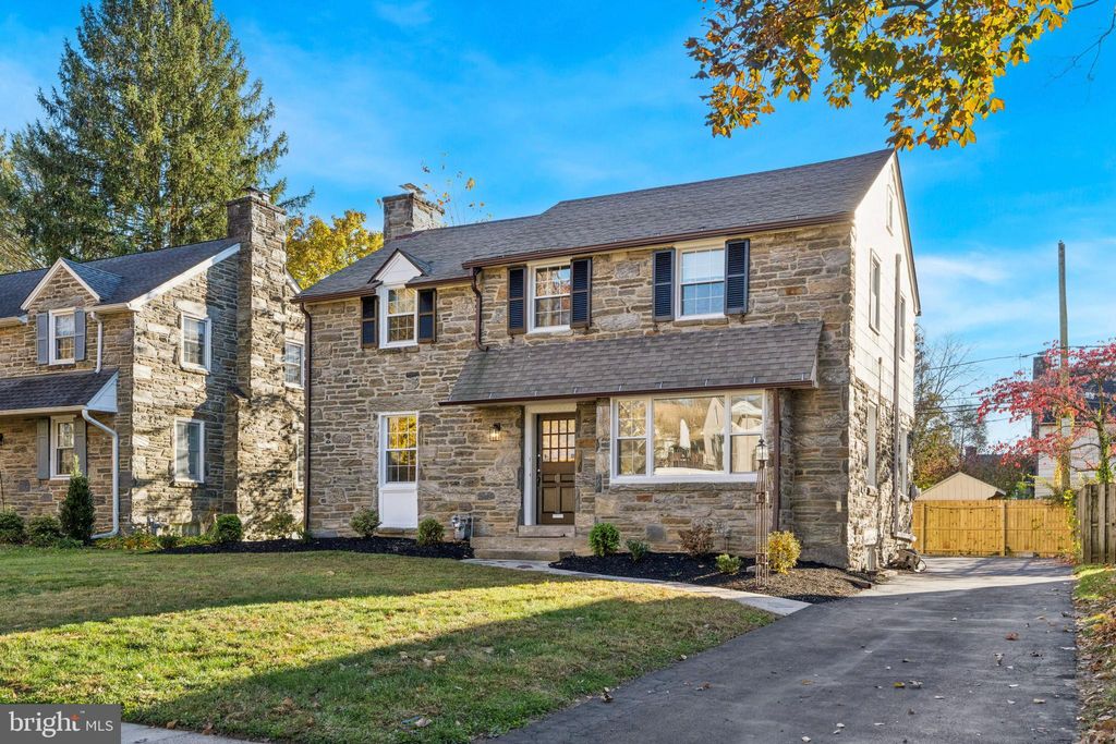 Photo of 146 Henley Road, WYNNEWOOD, PA 19096 (MLS # PAMC2131780)