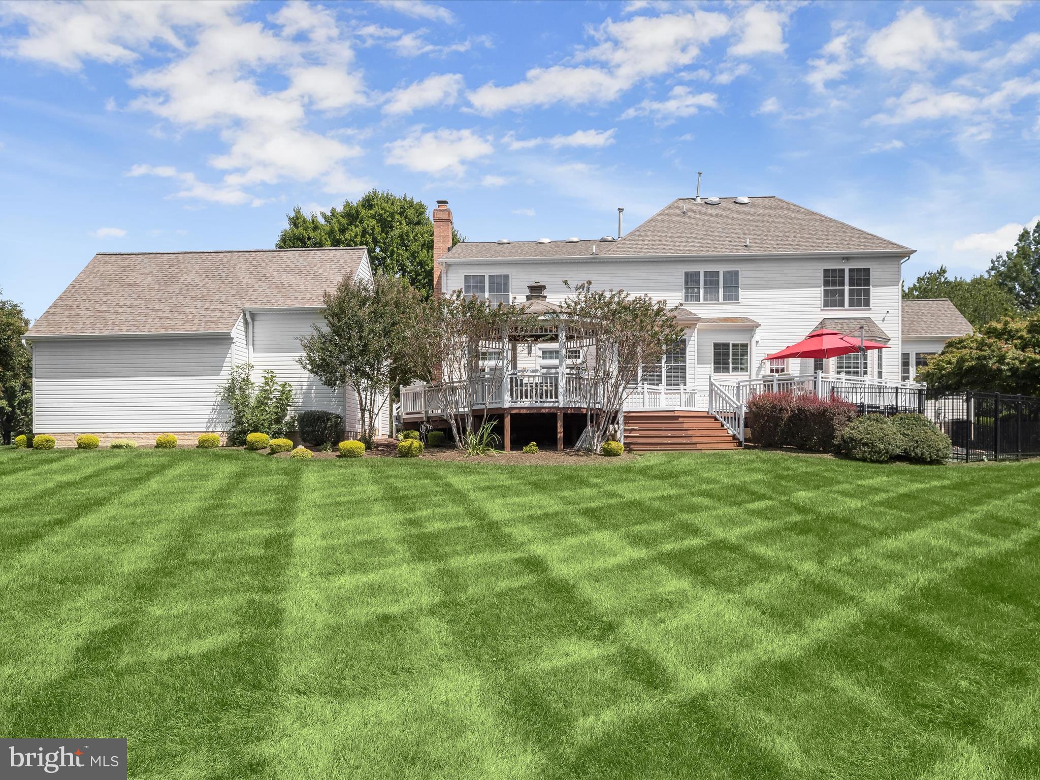 SPRING MEADOWS - Residential