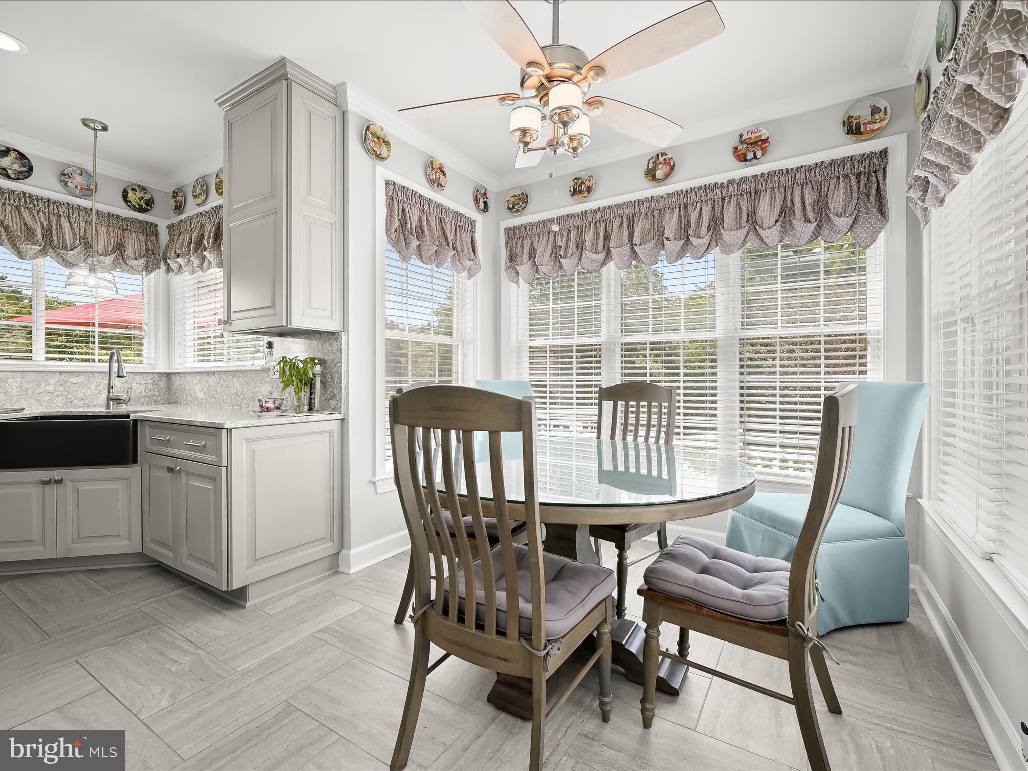 SPRING MEADOWS - Residential