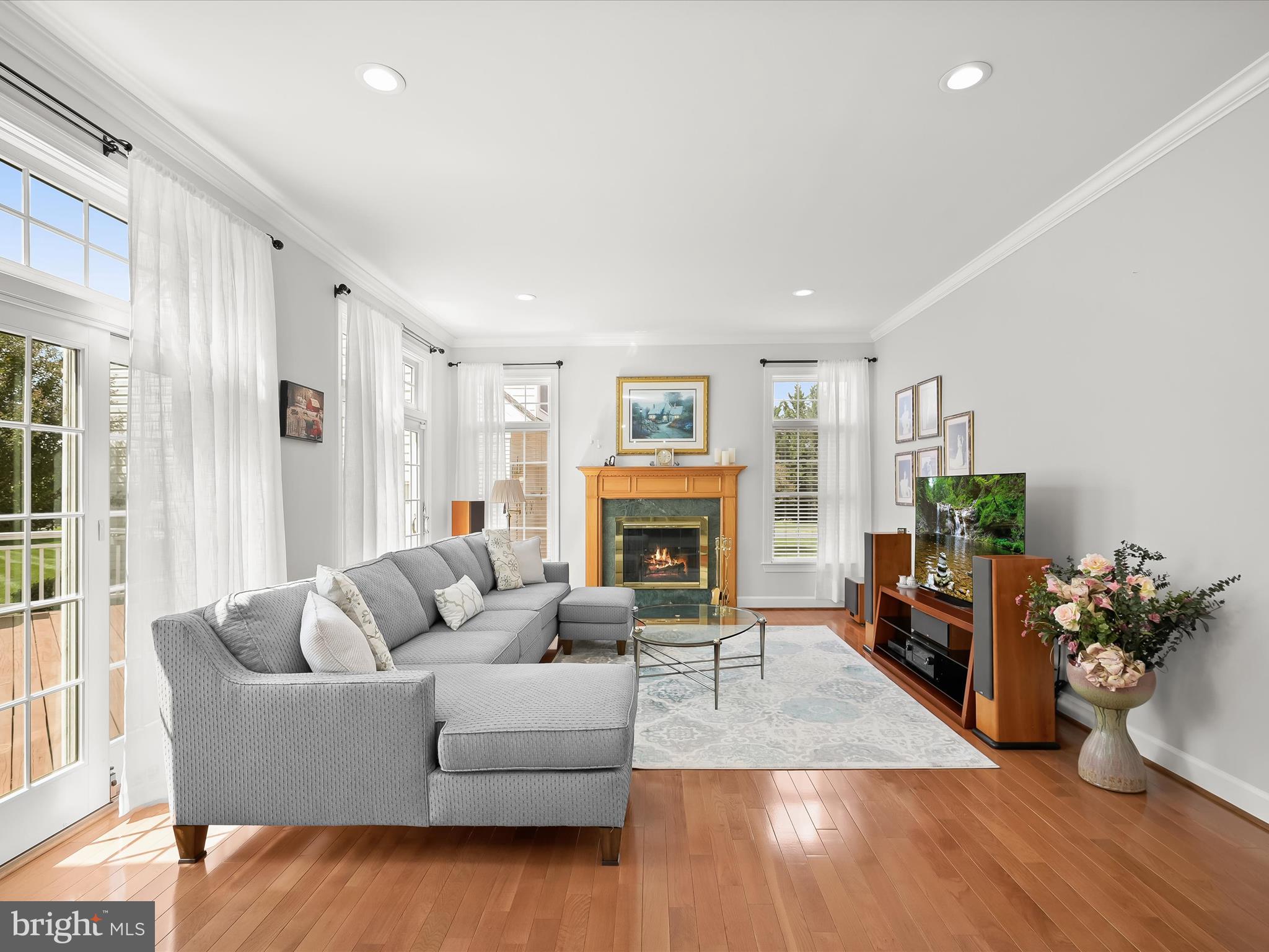 SPRING MEADOWS - Residential