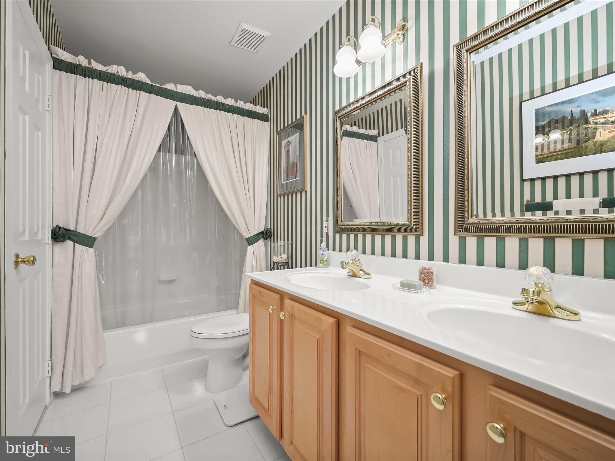 SPRING MEADOWS - Residential