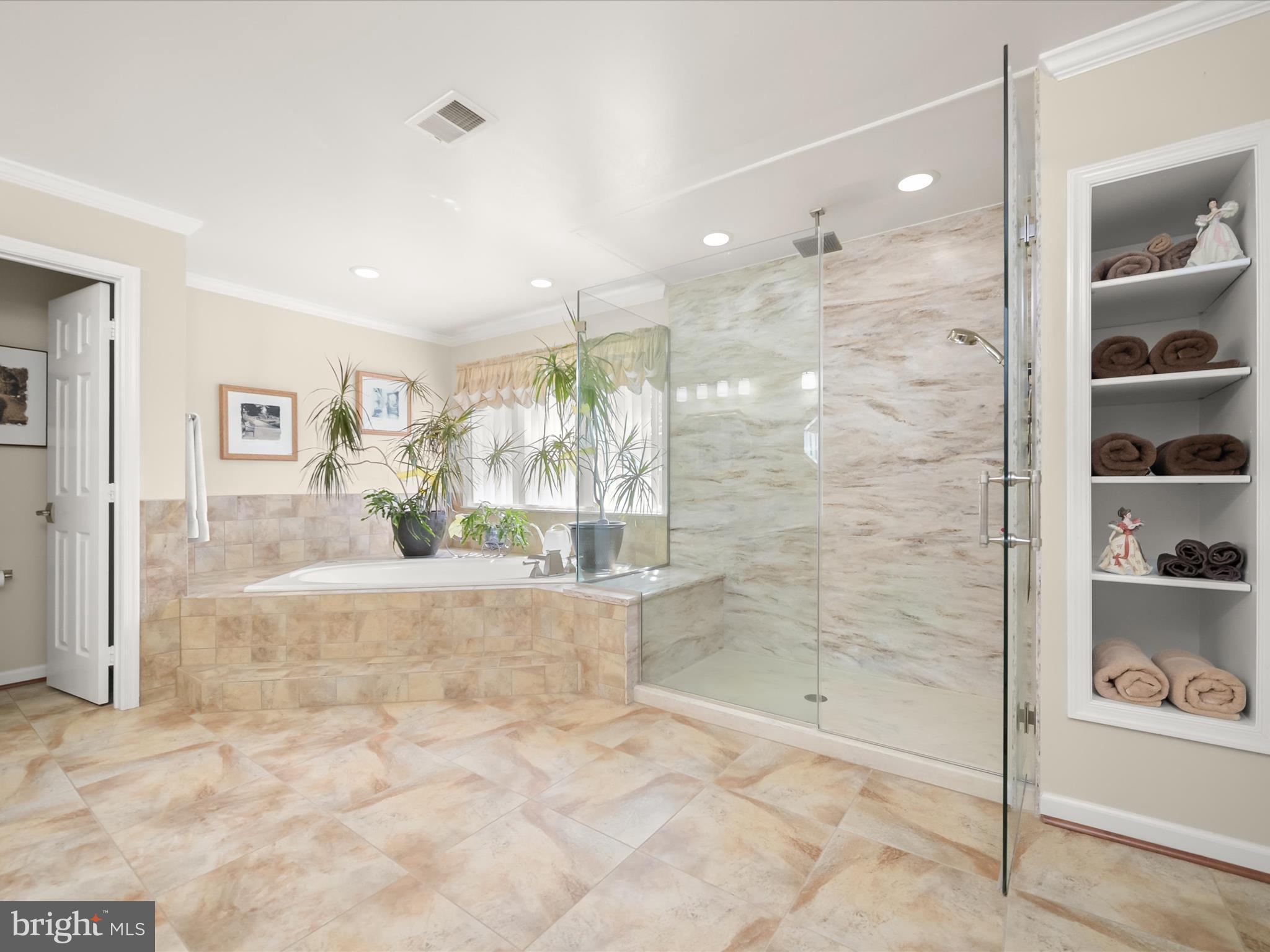 SPRING MEADOWS - Residential