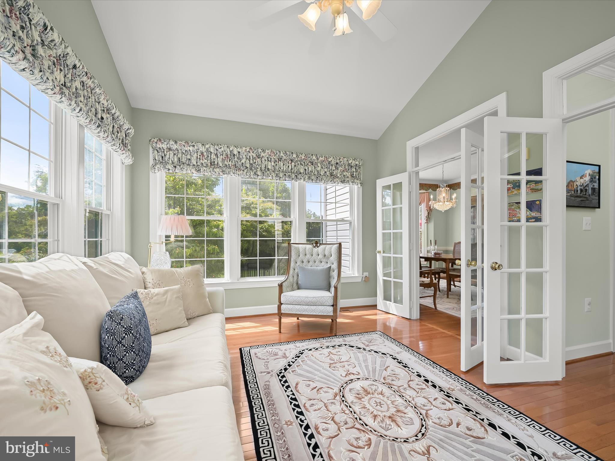 SPRING MEADOWS - Residential